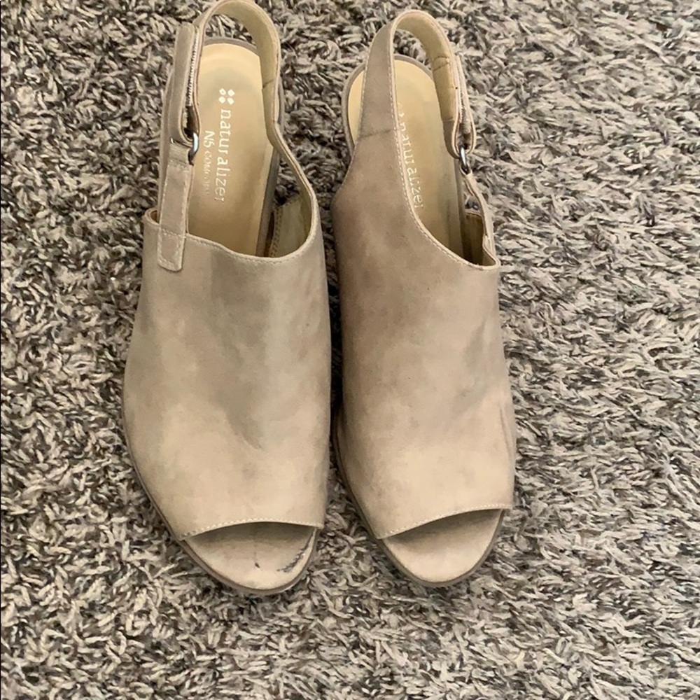 Tan Spring Heels - Picture 2 of 3